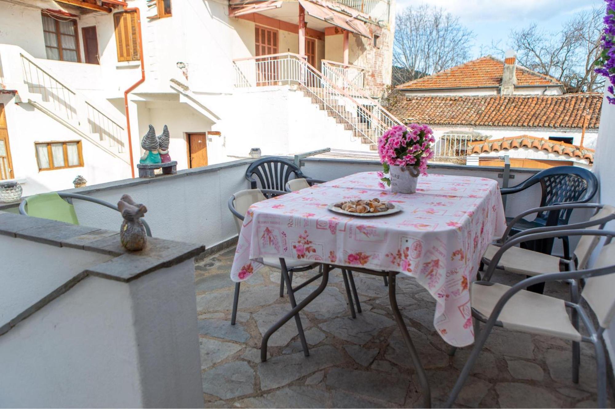 Titika House Guest House Nea Vrasna Ngoại thất bức ảnh