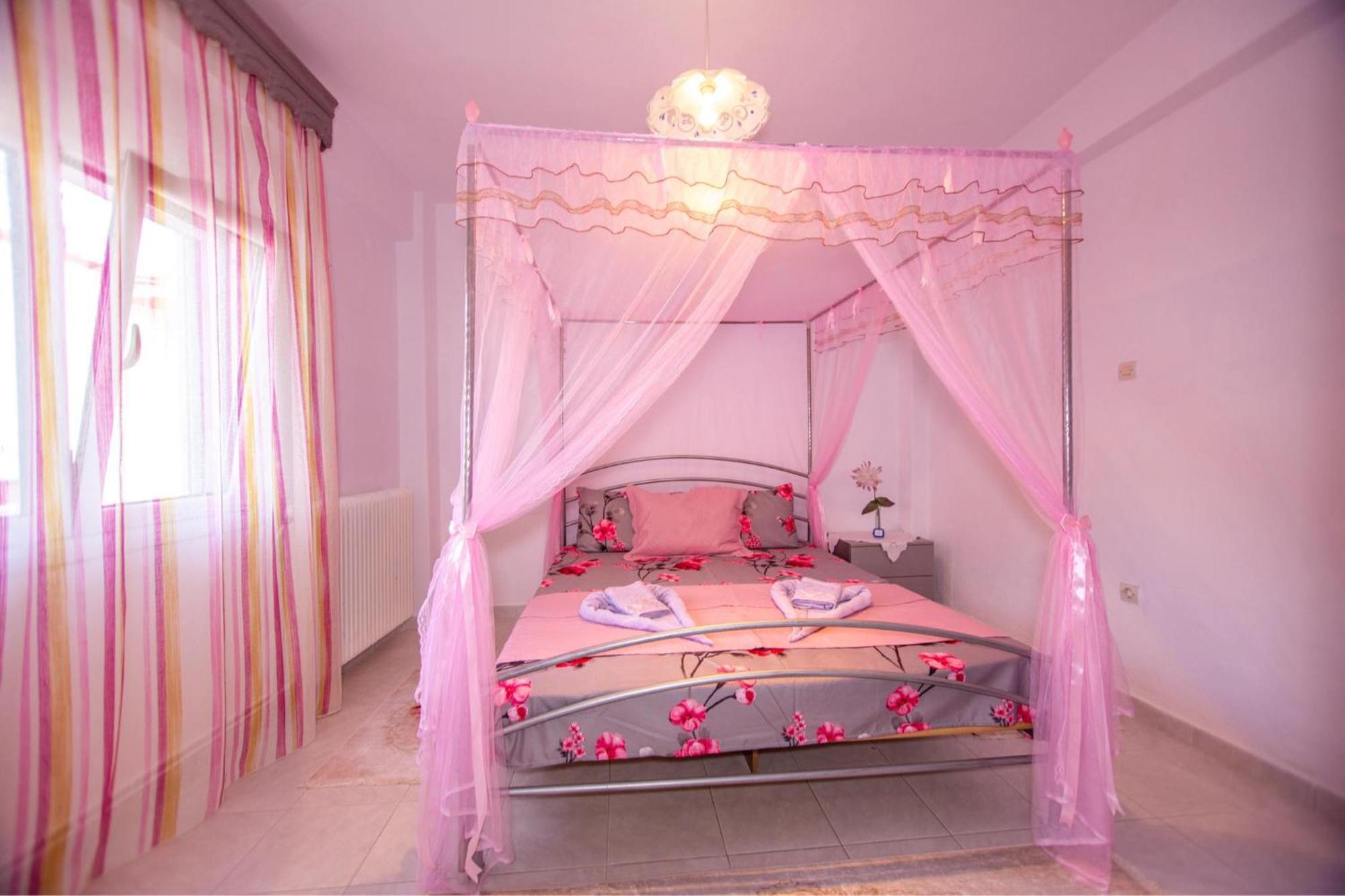 Titika House Guest House Nea Vrasna Ngoại thất bức ảnh